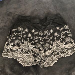 Cute floral embroidered shorts
